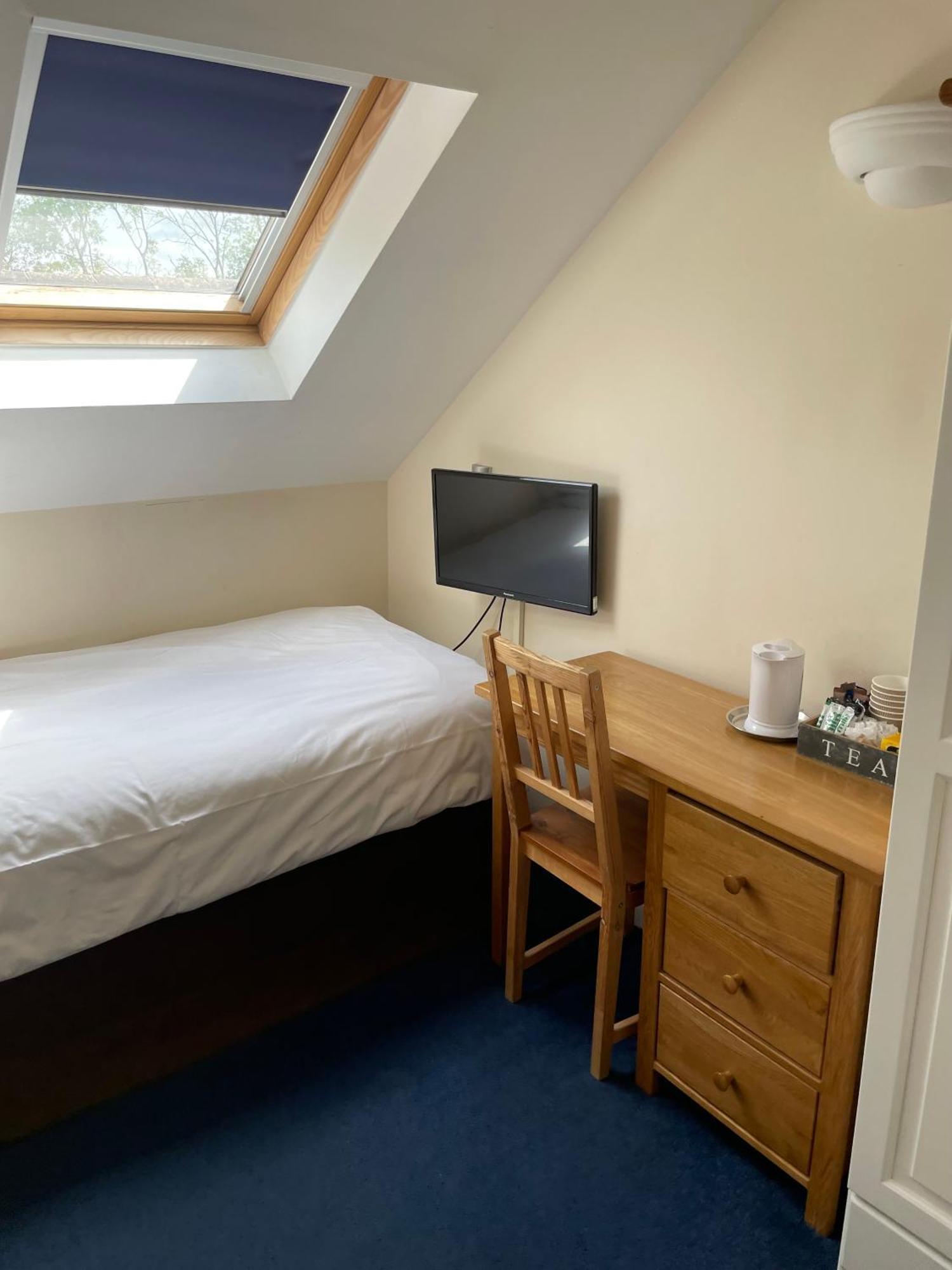 Bridge Farm Guesthouse Rooms Dundry 외부 사진