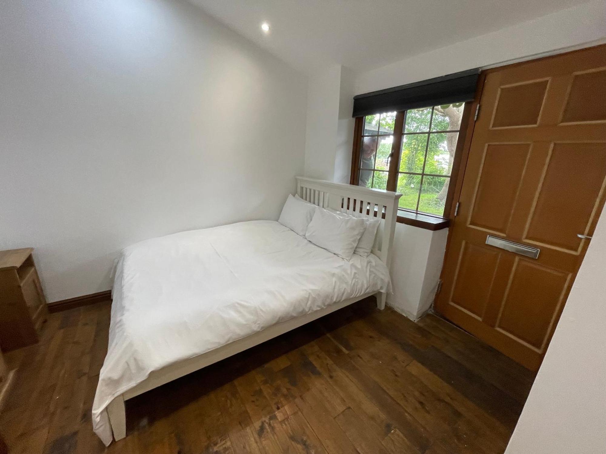 Bridge Farm Guesthouse Rooms Dundry 외부 사진