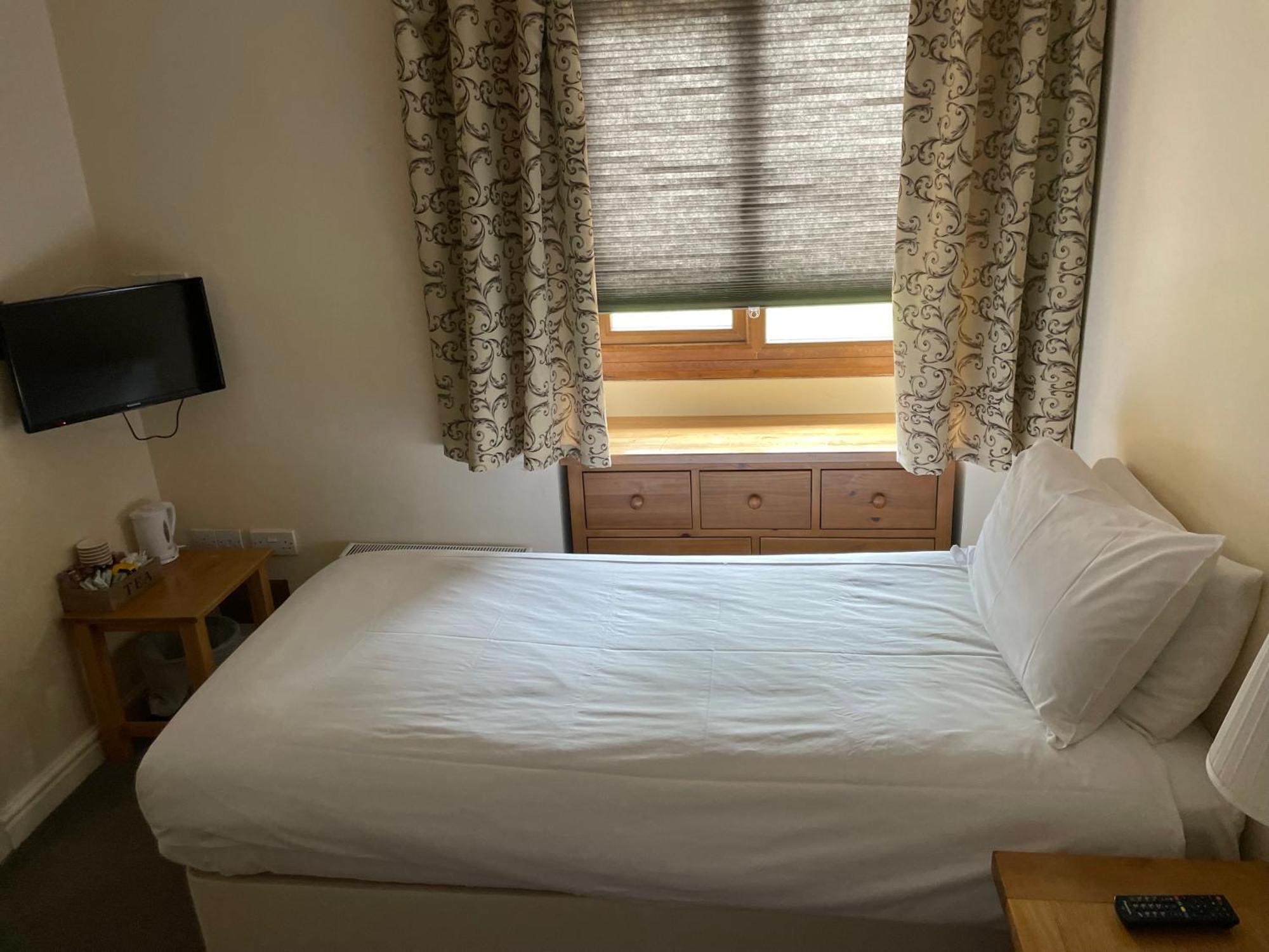 Bridge Farm Guesthouse Rooms Dundry 외부 사진