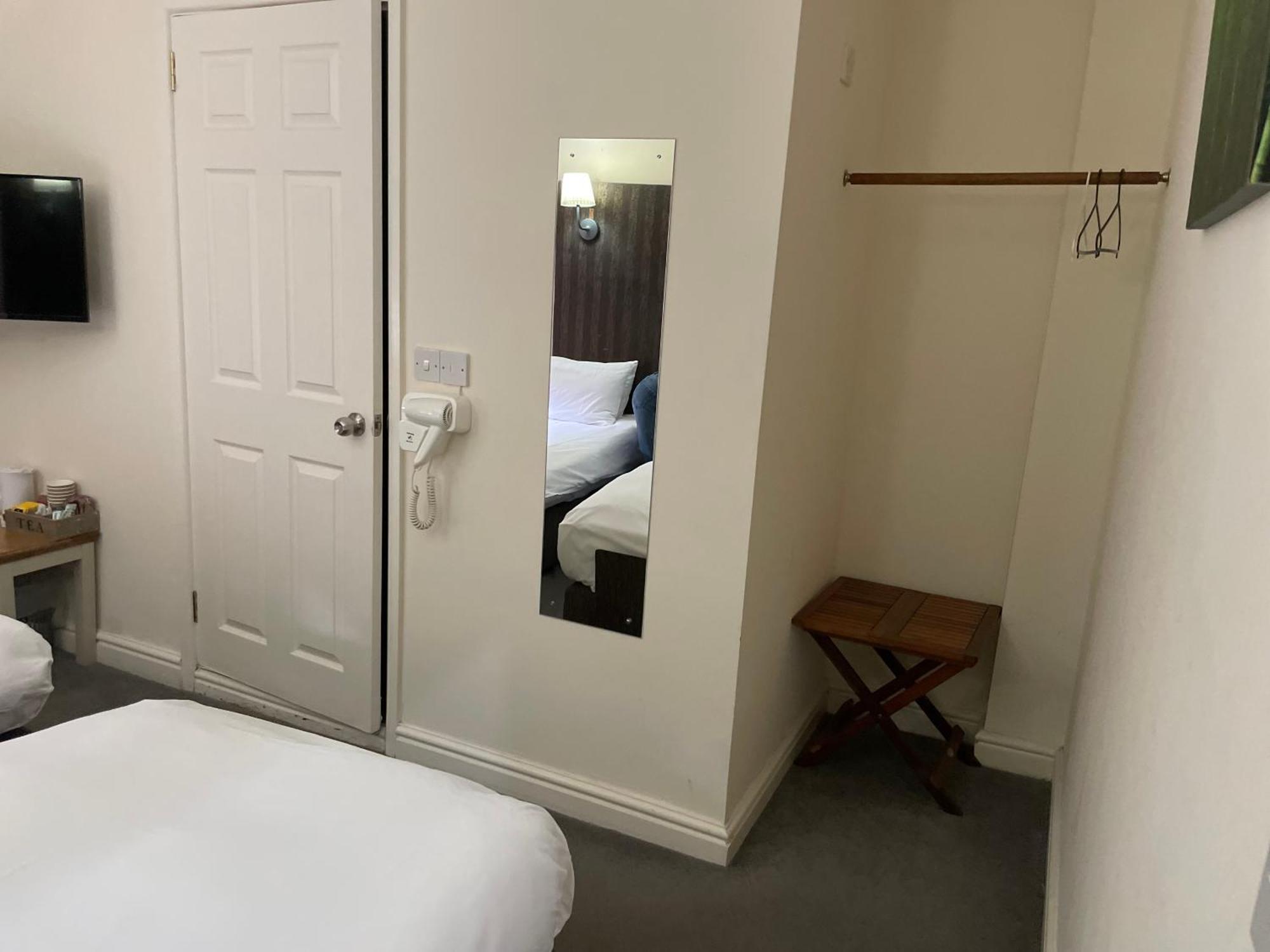 Bridge Farm Guesthouse Rooms Dundry 외부 사진