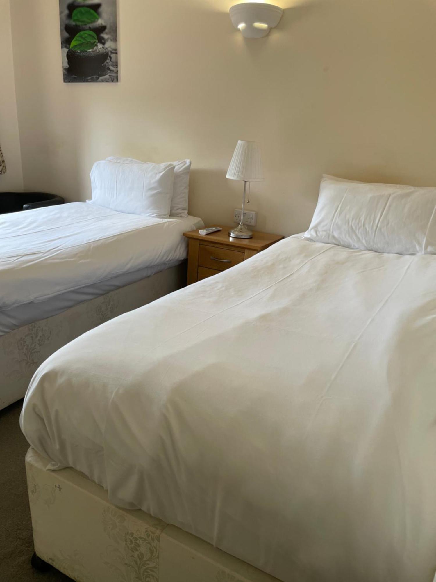 Bridge Farm Guesthouse Rooms Dundry 외부 사진