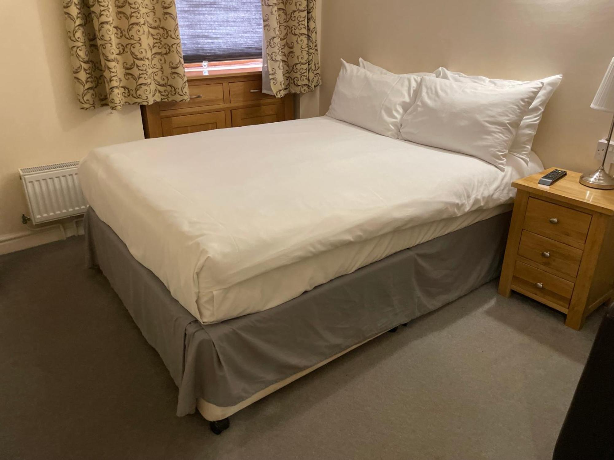 Bridge Farm Guesthouse Rooms Dundry 외부 사진