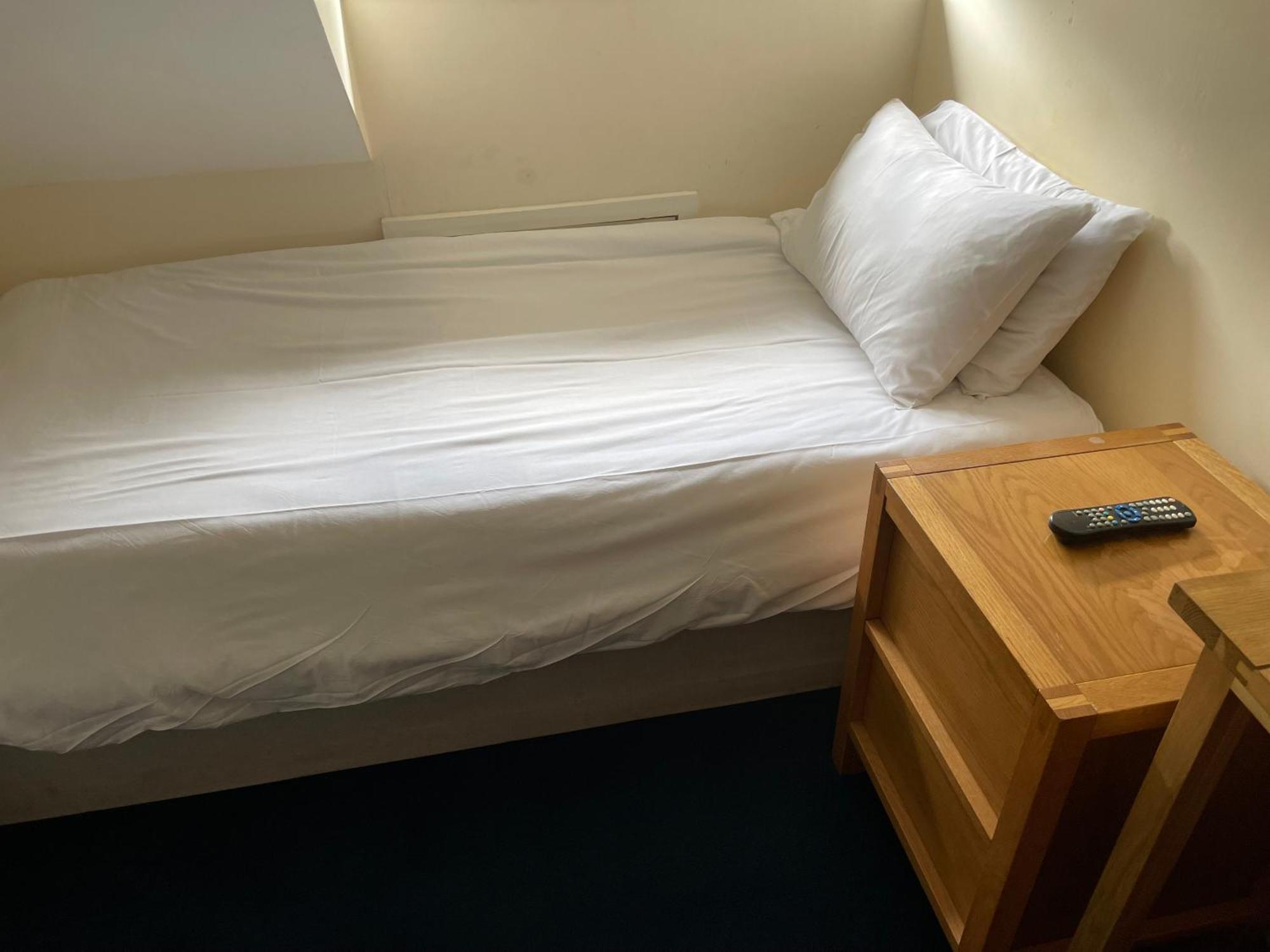 Bridge Farm Guesthouse Rooms Dundry 외부 사진
