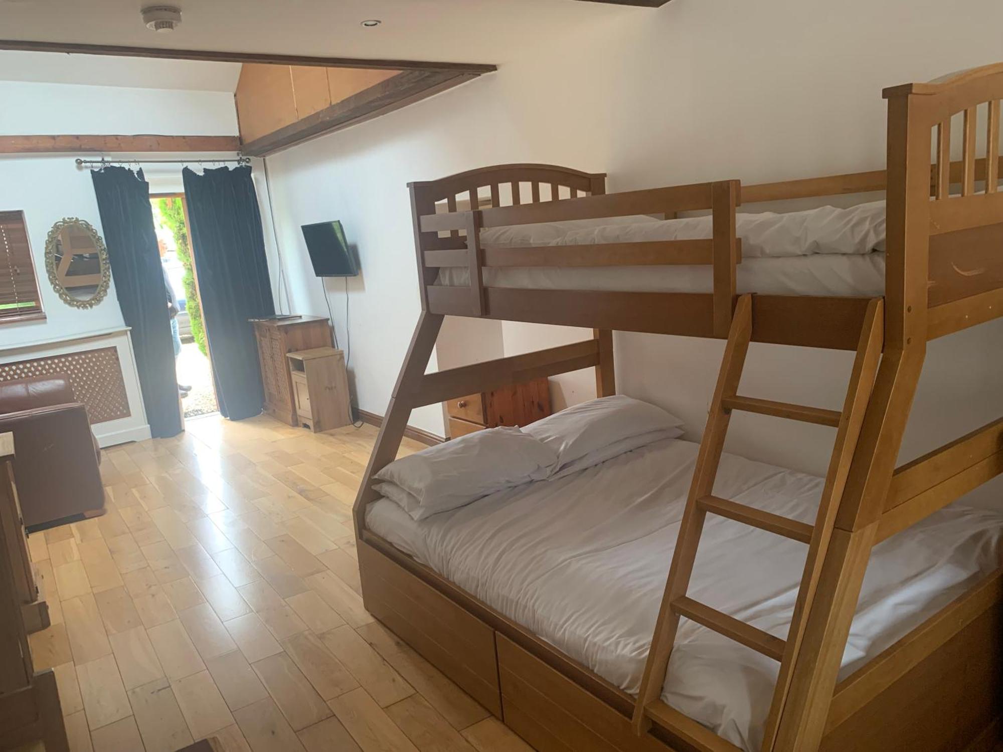 Bridge Farm Guesthouse Rooms Dundry 외부 사진