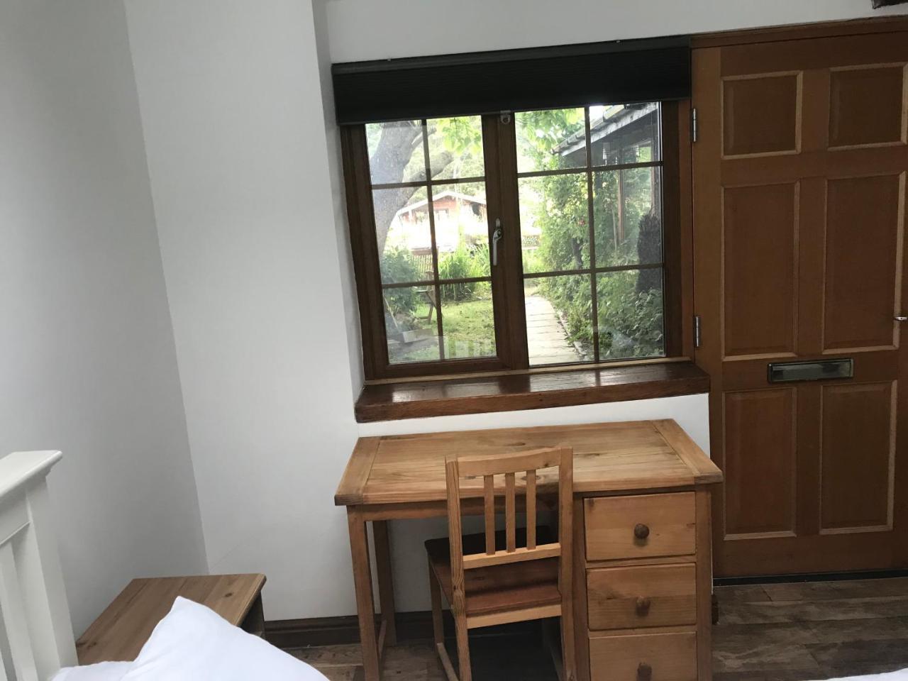 Bridge Farm Guesthouse Rooms Dundry 외부 사진