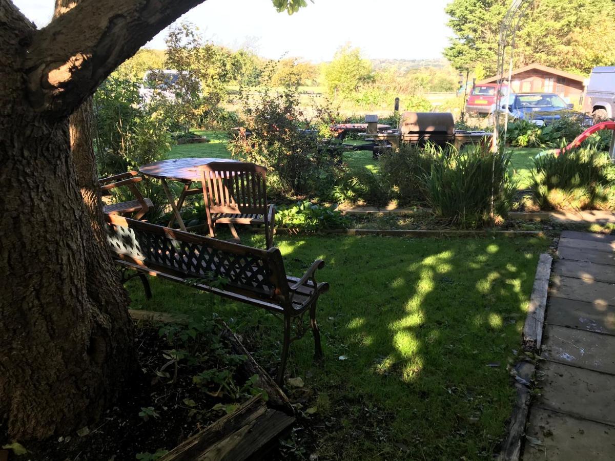 Bridge Farm Guesthouse Rooms Dundry 외부 사진